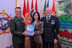 PXL_20251106_142708248.RAW-01.MP_.COVER_